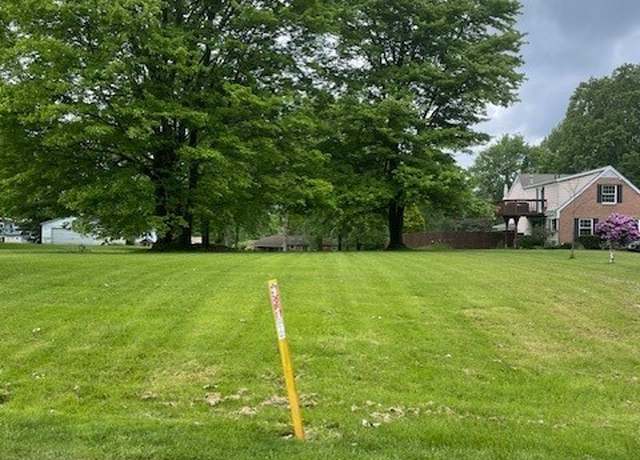 Property at 2950 Hi Vue Dr, Green, OH 44312