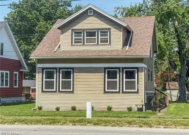 Property at 548 S Main St, Niles, OH 44446, 3 beds, 2 baths