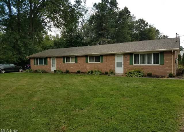 Property at 1226 S Diamond St, Ravenna, OH 44266, 4 beds, 2 baths