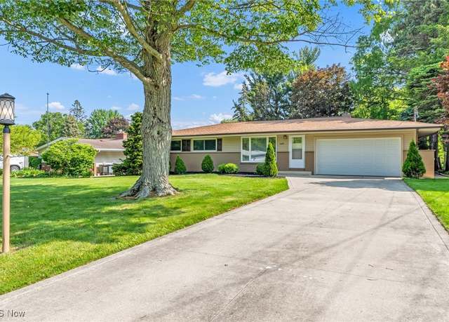 Property at 7689 Alan Pkwy, Middleburg Heights, OH 44130, 3 beds, 2 baths