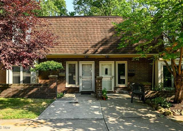 Property at 6933 W Fitzwater Rd, Brecksville, OH 44141, 2 beds, 2 baths
