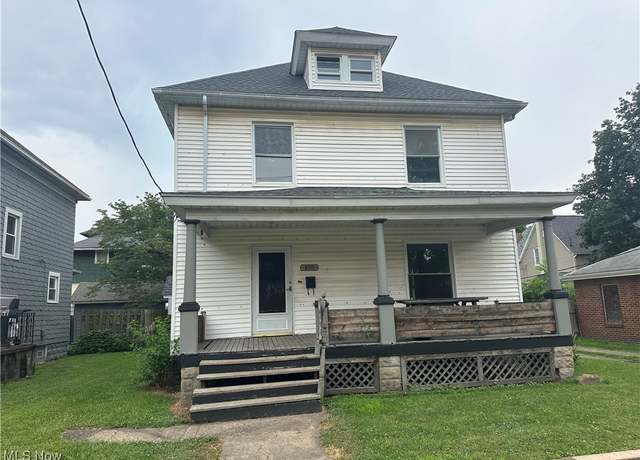 Property at 850 Wallace Ave SE, Massillon, OH 44646, 4 beds, 2 baths