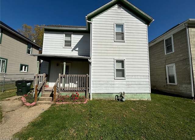 Property at 2059 Sarchet Ave, Cambridge, OH 43725, 2 beds, 1.5 baths