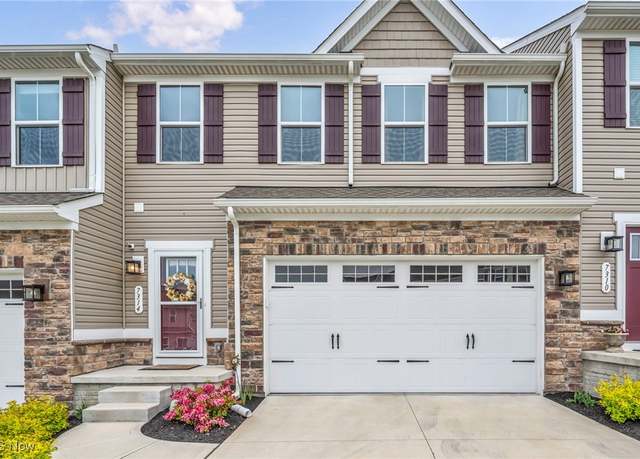 Property at 7314 Hillshire Dr, Concord, OH 44077, 3 beds, 2.5 baths