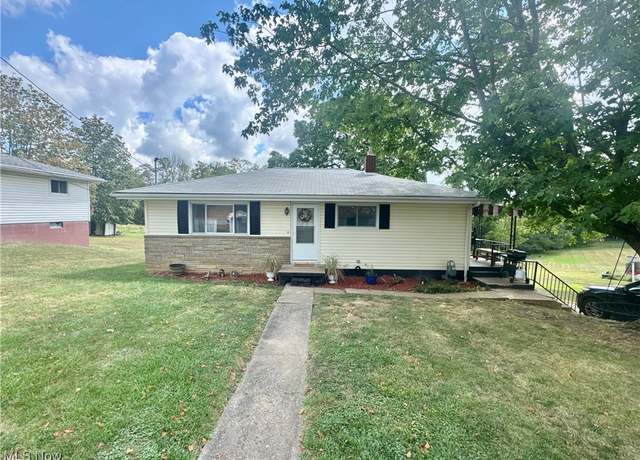 Property at 210 Harrison Ave, Cadiz, OH 43907, 3 beds, 1.5 baths