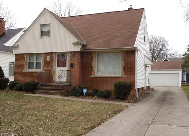 Property at 336 E 271st St, Euclid, OH 44132, 4 beds, 2 baths