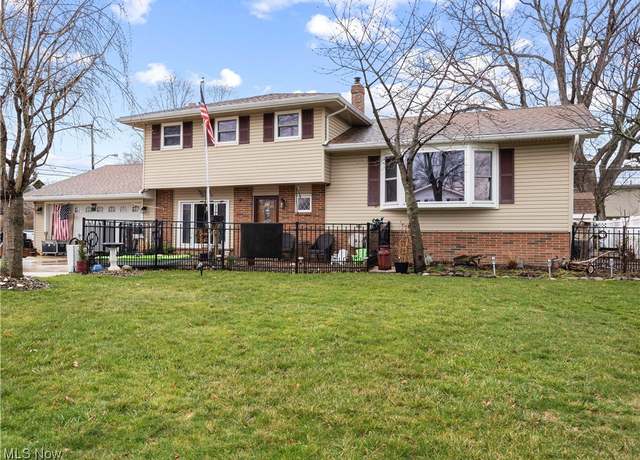 Property at 178 Beachwood Ave, Avon Lake, OH 44012, 4 beds, 2.5 baths