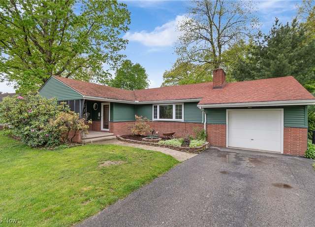 Property at 2622 Brunswick Rd, Youngstown, OH 44511, 3 beds, 1 bath