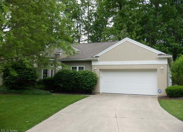 Property at 11227 Frederick Ln, Twinsburg, OH 44087, 3 beds, 2 baths