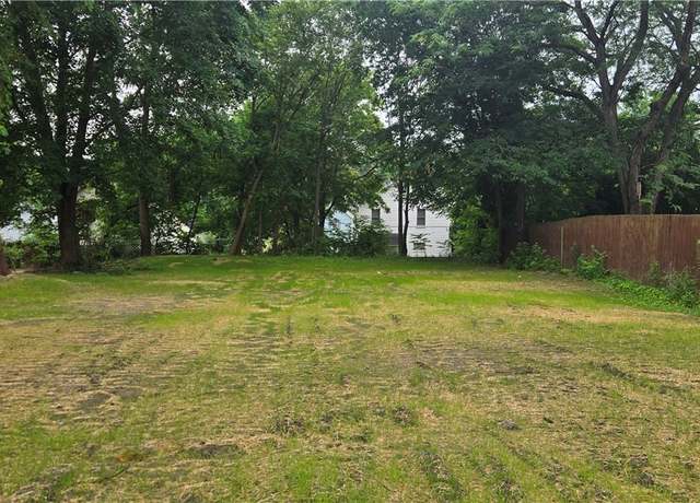 Property at 1080 Belleview Ave, Barberton, OH 44203