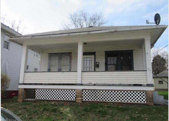 Property at 521 Gray St, Zanesville, OH 43701, 2 beds, 1 bath