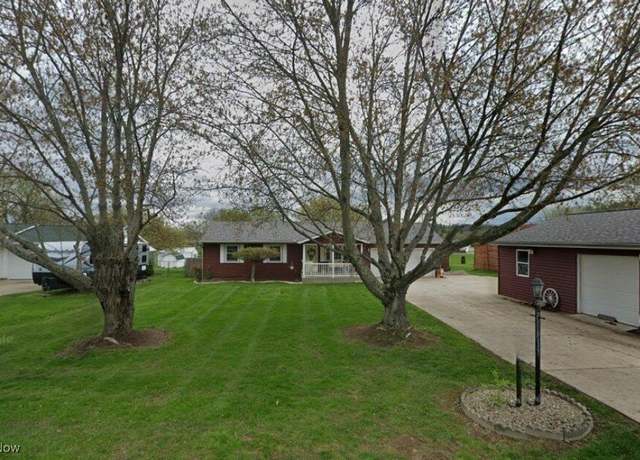 Property at 1119 Ellen Dr, South Zanesville, OH 43701, 3 beds, 2 baths