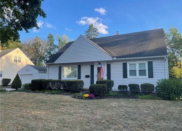 Property at 770 Minota, Akron, OH 44301, 3 beds, 1.5 baths