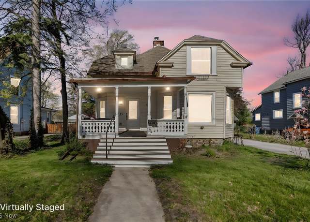 Property at 4428 Center St, Willoughby, OH 44094, 3 beds, 3 baths