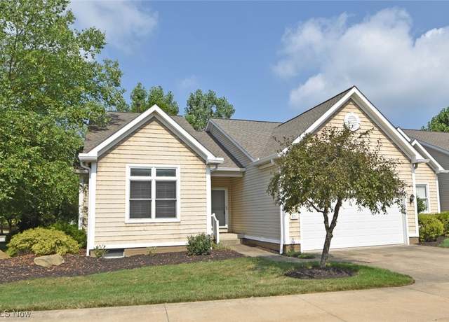 Property at 971 Edgewater Cir, Kent, OH 44240, 2 beds, 2 baths