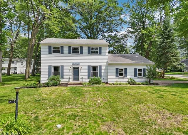 Property at 229 James Cir, Avon Lake, OH 44012, 4 beds, 2.5 baths