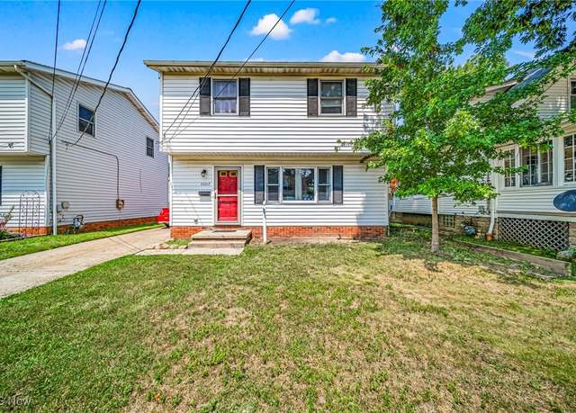 Property at 30317 Thomas St, Willowick, OH 44095, 3 beds, 1.5 baths