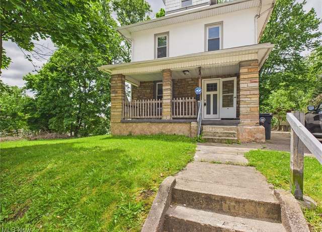 Property at 448 E Voris St, Akron, OH 44311, 4 beds, 1 bath