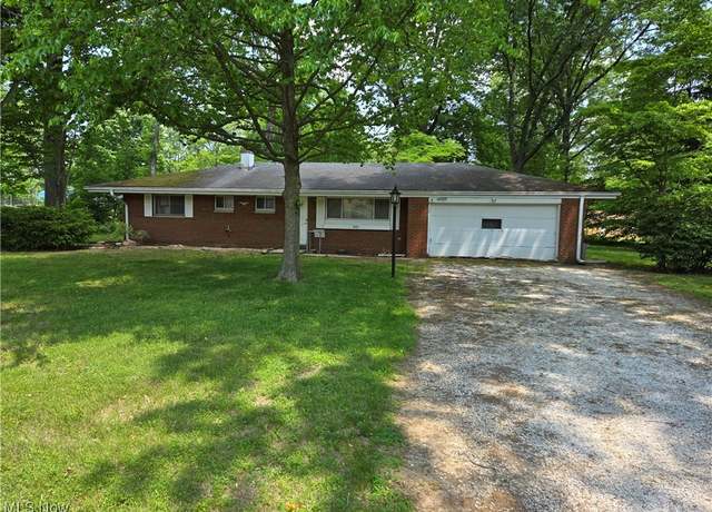 Property at 7070 Dogwood Ln, Mentor, OH 44060, 3 beds, 2 baths