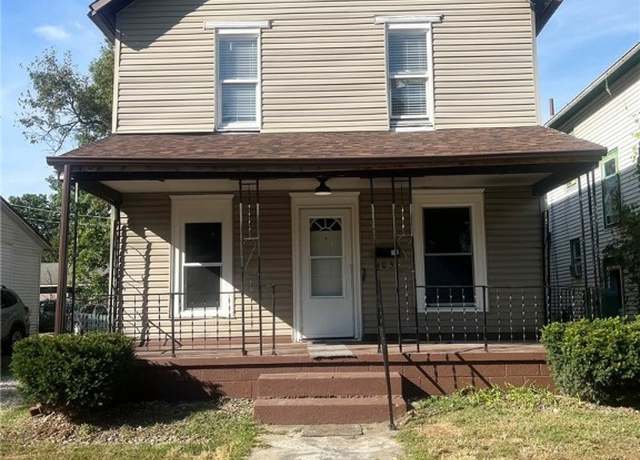 Property at 405 Front Ave SW, New Philadelphia, OH 44663, 3 beds, 1 bath