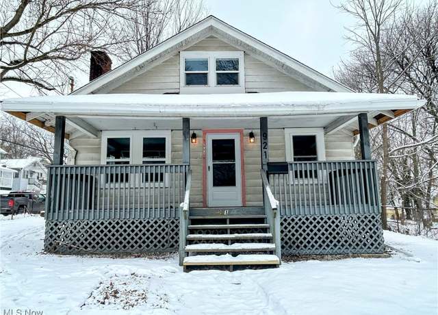 Property at 921 Baird St, Akron, OH 44306, 3 beds, 1 bath