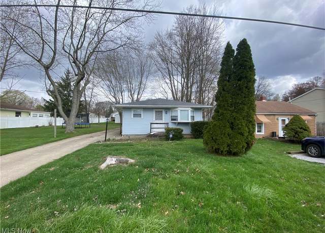 Property at 219 Hermann St, Barberton, OH 44203, 3 beds, 1.5 baths