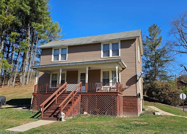 Property at 47976 Cadiz Junction Rd, Hopedale, OH 43976, 3 beds, 1.5 baths