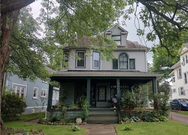 Property at 920 N Wooster Ave, Dover, OH 44622, 5 beds, 1.5 baths