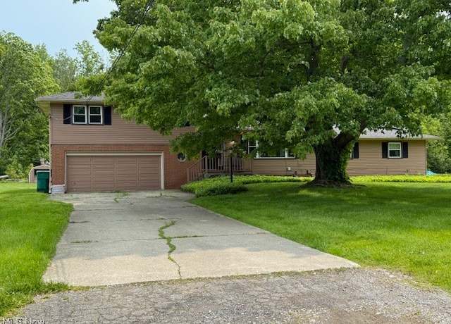 Property at 2500 Douglas Rd, Ashtabula, OH 44004, 3 beds, 2 baths