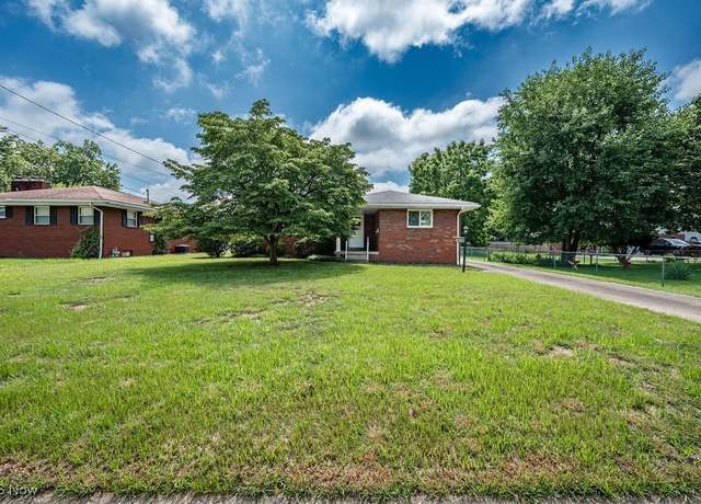 Property at 3800 7th Ave, Vienna, WV 26105, 3 beds, 2.5 baths