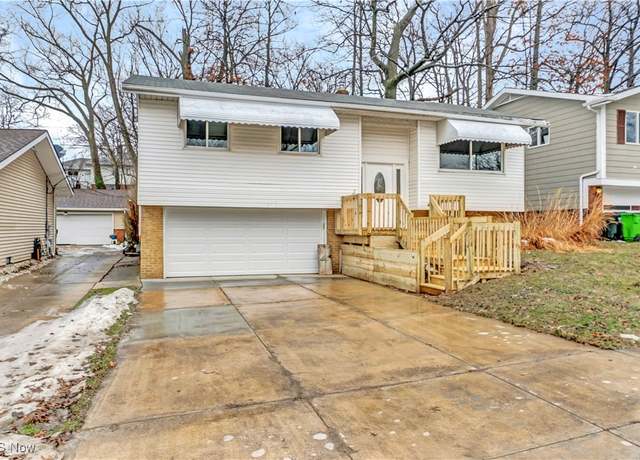 Property at 5597 Andover Blvd, Garfield Heights, OH 44125, 4 beds, 1.5 baths