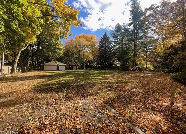 Property at 914 Raff Rd SW, Canton, OH 44710
