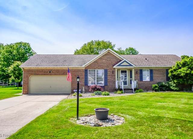 Property at 1769 Clearbrook Rd NW, Massillon, OH 44646, 3 beds, 2 baths