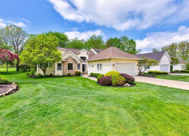 Property at 388 Muirfield Dr, Highland Heights, OH 44143, 3 beds, 2.5 baths
