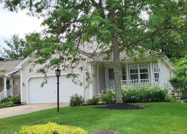 Property at 422 Dartmouth Trl, Sagamore Hills, OH 44067, 2 beds, 2 baths