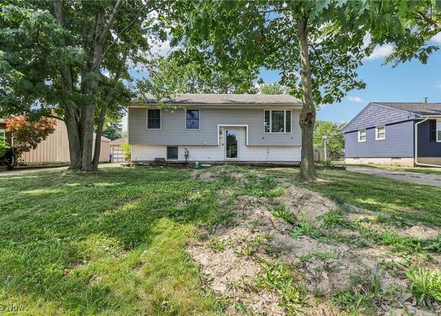 Property at 2216 Eastlawn St, Lorain, OH 44052, 3 beds, 1 bath