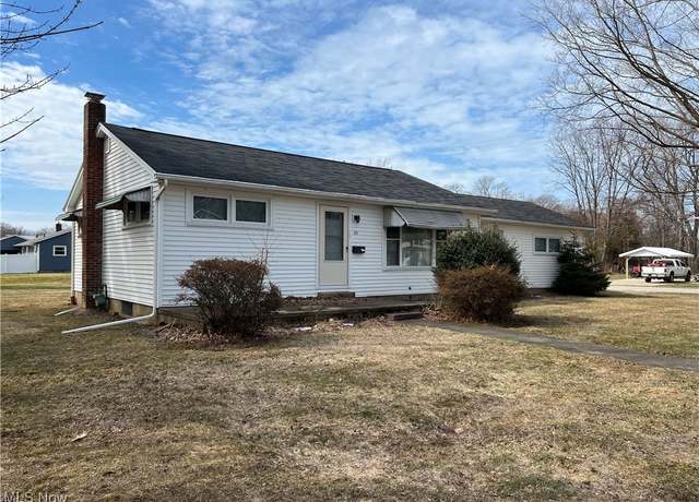 Property at 715 Grove St, Conneaut, OH 44030, 2 beds, 1 bath