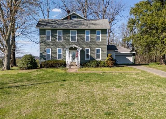 Property at 217 E 9th St, Williamstown, WV 26187, 4 beds, 1.5 baths