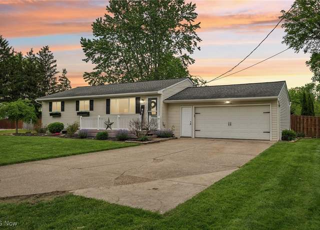 Property at 4075 Keller Hanna Dr, Brunswick, OH 44212, 3 beds, 2.5 baths