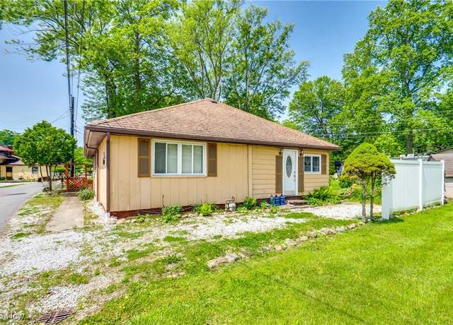 Property at 4944 Coleman Dr, Akron, OH 44319, 3 beds, 1 bath