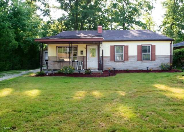 Property at 1863 Deerfield Ave SW, Warren, OH 44485, 3 beds, 1 bath