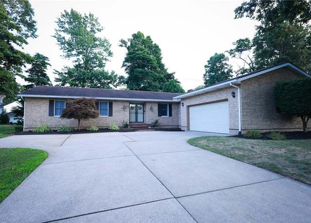 Property at 2748 Parkplace Dr, Uniontown, OH 44685, 3 beds, 3 baths