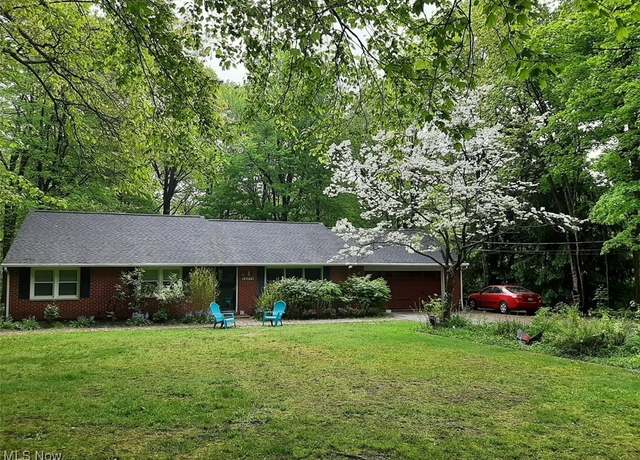 Property at 12377 Carroll Dr, Chardon, OH 44024, 3 beds, 3 baths
