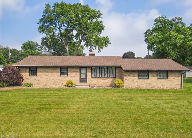 Property at 4810 S Main St, Green, OH 44319, 2 beds, 2 baths