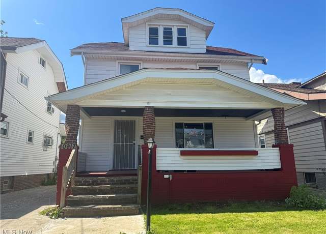 Property at 10917 Linnet Ave, Cleveland, OH 44111, 3 beds, 1.5 baths