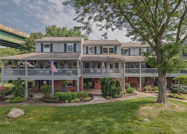 Property at 303 Ohio St, Marietta, OH 45750, 3 beds, 2 baths