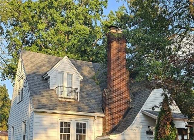 Property at 855 Lincoln Ave, Niles, OH 44446, 3 beds, 2 baths