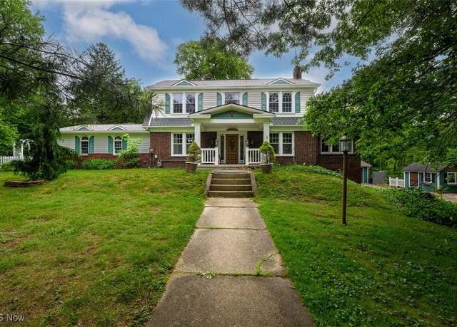 Property at 3310 Beechwood Ave, Alliance, OH 44601, 4 beds, 2.5 baths