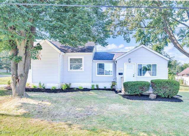 Property at 502 Franklin Ave, Barberton, OH 44203, 2 beds, 1 bath