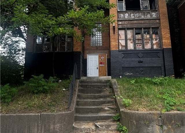 Property at 15924 Euclid Ave, East Cleveland, OH 44112, 8 beds, 4 baths